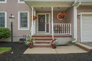 325 Den Quarry Rd, Lynn, MA 01904 - Photo 3