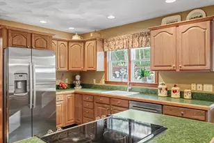 325 Den Quarry Rd, Lynn, MA 01904 - Photo 5