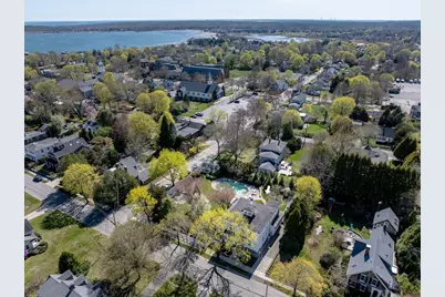 35 North St, Mattapoisett, MA 02739 - Photo 3