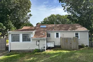 55 Pawkannawkut Dr, Yarmouth, MA 02664 - Photo 11