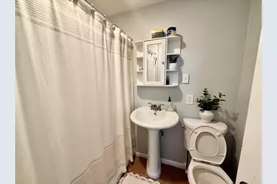 25 Union St, Leominster, MA 01453 - Photo 9