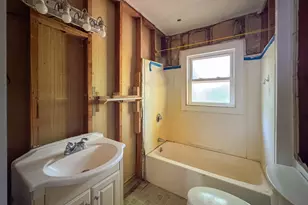 14 Brook St, Ayer, MA 01432 - Photo 17