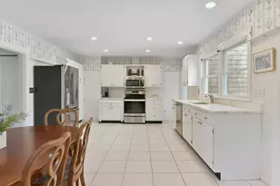 172 Irving Ave, Barnstable, MA 02647 - Photo 23