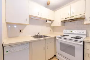 71 Nicholas Rd, Framingham, MA 01701 - Photo 3