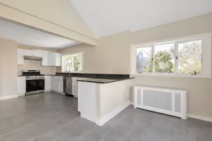 15 S Fairview St, Boston, MA 02131 - Photo 7