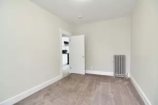 58 Howes St, Springfield, MA 01118 - Photo 7