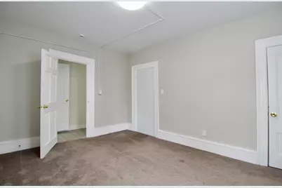 58 Howes St #2, Springfield, MA 01118 - Photo 3