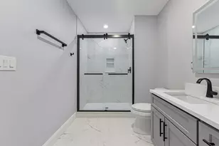 585 Washington St, Quincy, MA 02169 - Photo 25