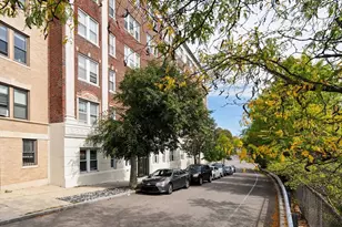 1691 Commonwealth Ave, Boston, MA 02135 - Photo 21