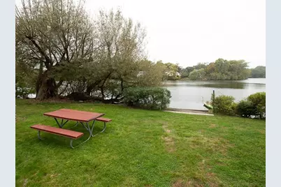 22 Hamilton Rd #206, Arlington, MA 02474 - Photo 3