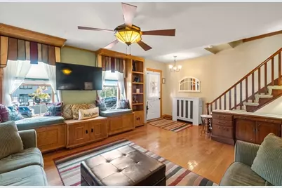 430 E 8th St, Boston, MA 02127 - Photo 11