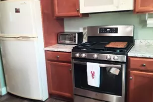 52 Liberty St, Plymouth, MA 02360 - Photo 3