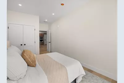 106-108 Bunker Hill St #2P, Boston, MA 02129 - Photo 11