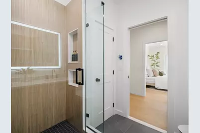 106-108 Bunker Hill St #4P, Boston, MA 02129 - Photo 19