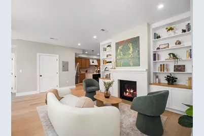 106-108 Bunker Hill St #4P, Boston, MA 02129 - Photo 5