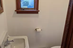 25 Graves St, Deerfield, MA 01373 - Photo 9