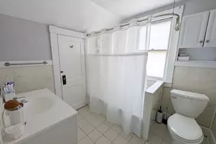 35 Carlton St, Springfield, MA 01108 - Photo 13