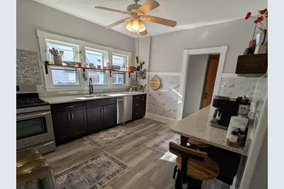 35 Carlton St, Springfield, MA 01108 - Photo 3