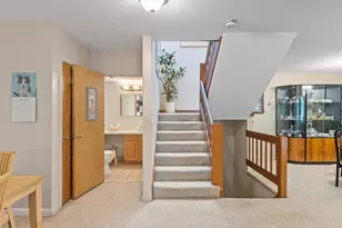 102 Captain Eames Cir, Ashland, MA 01721 - Photo 7