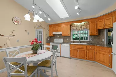 87 Foxglove Rd, Barnstable, MA 02632 - Photo 5