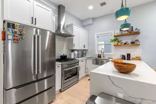 32 Cameron Ave, Cambridge, MA 02140 - Photo 5