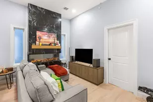 32 Cameron Ave, Cambridge, MA 02140 - Photo 9