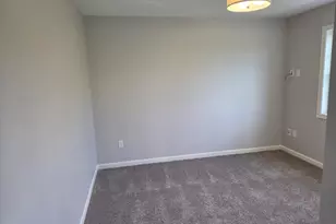 39 Kelly Ln, Lynn, MA 01904 - Photo 17