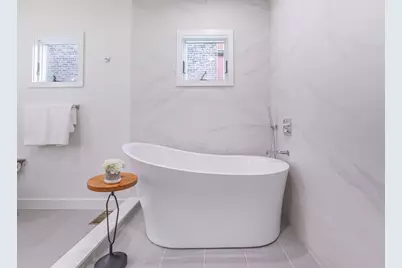 84 Winthrop Rd, Brookline, MA 02445 - Photo 27