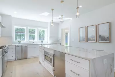 84 Winthrop Rd, Brookline, MA 02445 - Photo 15