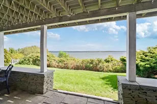 90 Macomber Ln, Portsmouth, RI 02871 - Photo 31