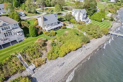 90 Macomber Lane, Portsmouth, RI 02871 - Photo 3