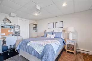 90 Macomber Ln, Portsmouth, RI 02871 - Photo 27