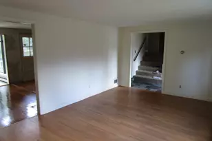 16 Munroe Ave, Reading, MA 01867 - Photo 3