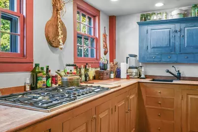 21 Sturbridge Rd, Brimfield, MA 01010 - Photo 7