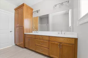 99 Maple St, Douglas, MA 01516 - Photo 5