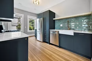 43 Robinson St, Boston, MA 02122 - Photo 3