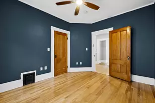 43 Robinson St, Boston, MA 02122 - Photo 33