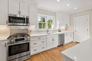 21 Francis St, Newton, MA 02459 - Photo 9