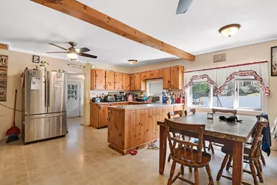 20 Pleasantview Ave, Fitchburg, MA 01420 - Photo 11