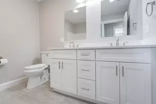 579 Summit St, Fall River, MA 02724 - Photo 17