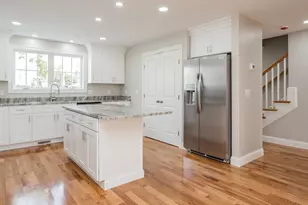 579 Summit St, Fall River, MA 02724 - Photo 3