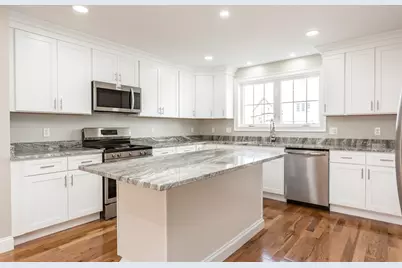 579 Summit St #3, Fall River, MA 02724 - Photo 1