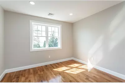 579 Summit St #3, Fall River, MA 02724 - Photo 11