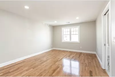 579 Summit St #3, Fall River, MA 02724 - Photo 15