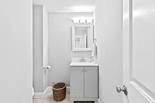 14 Temple St, Boston, MA 02126 - Photo 11