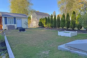 45 Hoover St, Dracut, MA 01826 - Photo 19