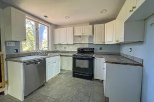 132 Kilbourn Rd, Lancaster, MA 01523 - Photo 5