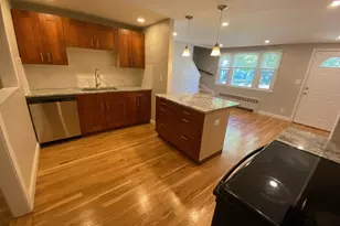 25 Neillian St, Bedford, MA 01730 - Photo 3