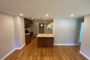 25 Neillian St, Bedford, MA 01730 - Photo 5