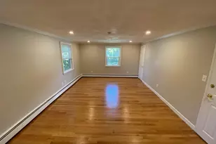 25 Neillian St, Bedford, MA 01730 - Photo 7